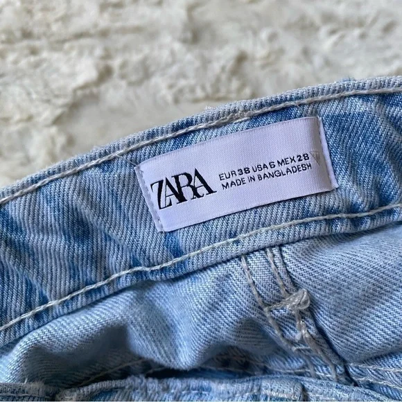 Zara Women's Blue Printed Denim Cut-Off Shorts Size 6 - Picture 2 of 6